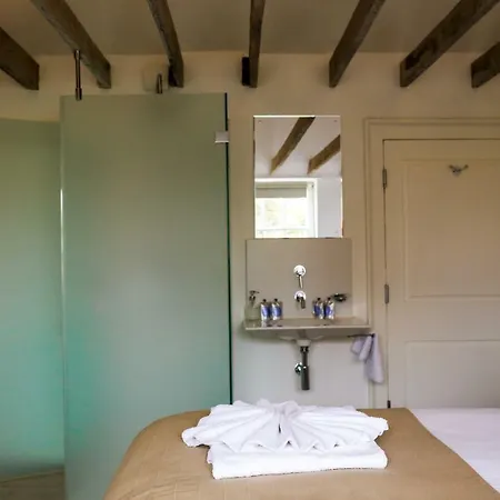 Berkeley Square House Penzion 3*