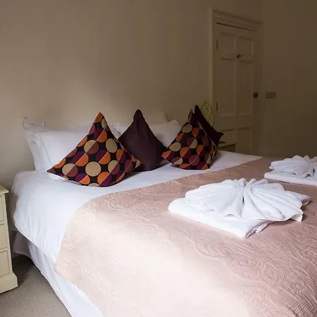 Berkeley Square House 게스트하우스 3*