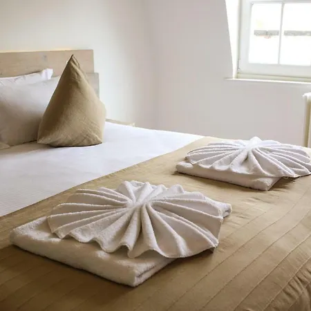 Berkeley Square House 3*