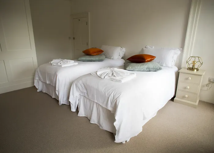 Berkeley Square House Guest house