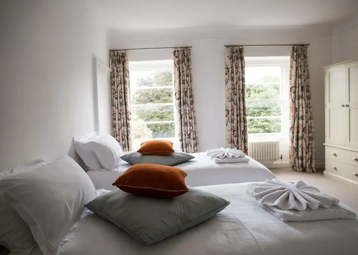 Berkeley Square House Guest house