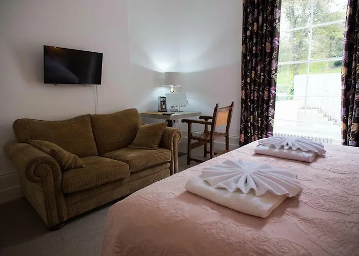 Berkeley Square House 招待所 3*