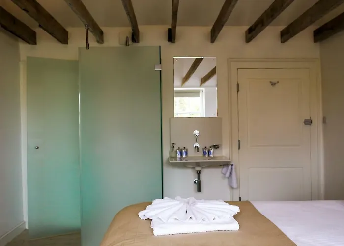 Berkeley Square House ゲストハウス 3*