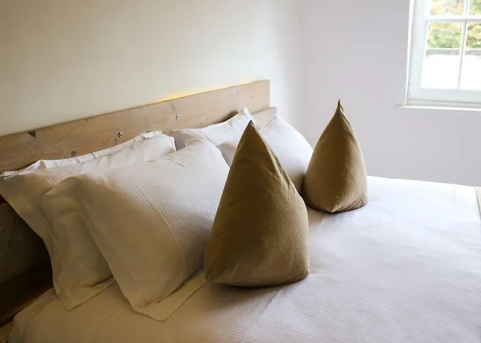 Berkeley Square House ゲストハウス ブリストル