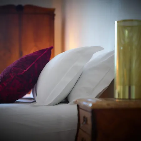 Berkeley Square House ゲストハウス ブリストル