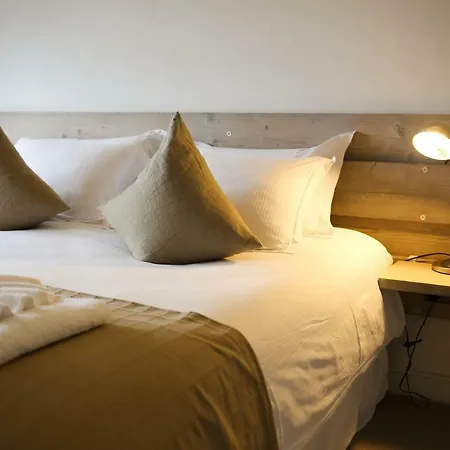 Berkeley Square House ゲストハウス 3*