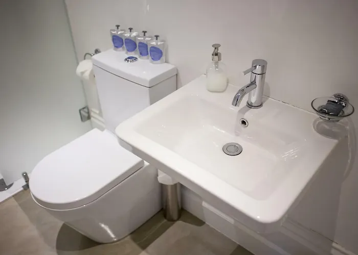 Berkeley Square House 3*