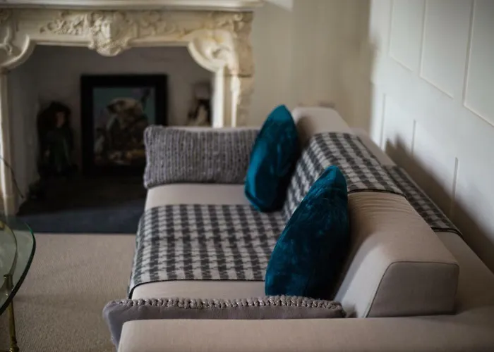 Berkeley Square House 3*